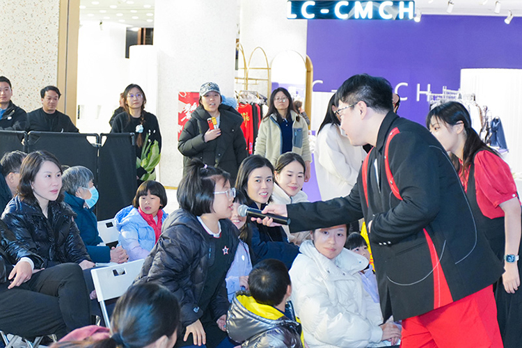 【元·动态】新春灵鹿闪现商场?来上海丁香国际,和九色鹿一起探索奇幻仙境!